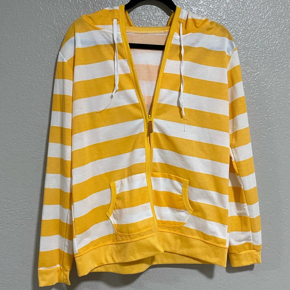 White and Yellow beach sweatshirt lightweight size med (small L)